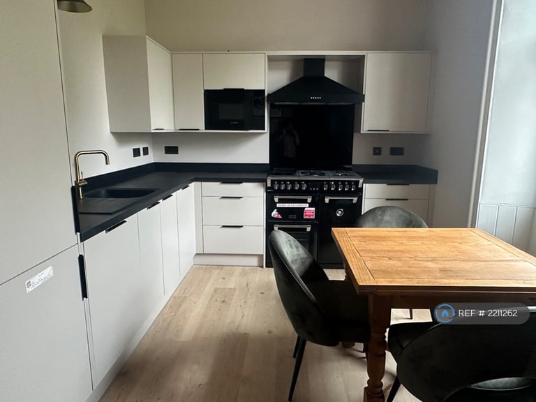 3 bedroom flat in Panmure Terrace, Dundee, DD3 (3 bed) (#2211262)