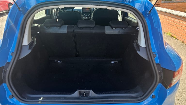 Renault, CLIO, Hatchback, 2015, Manual, 898 (cc), 5 doors