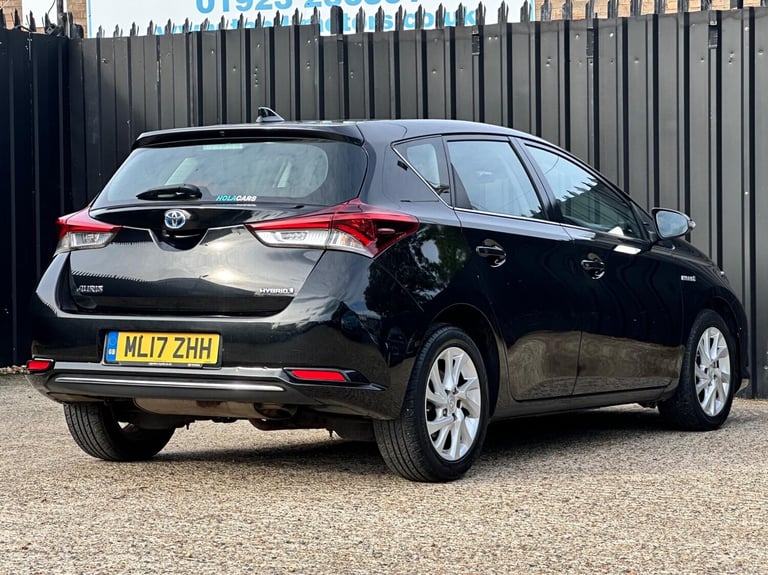 2017 Toyota Auris 1.8 Hybrid Icon TSS 5dr CVT HATCHBACK PETROL/ELECTRIC Automatic