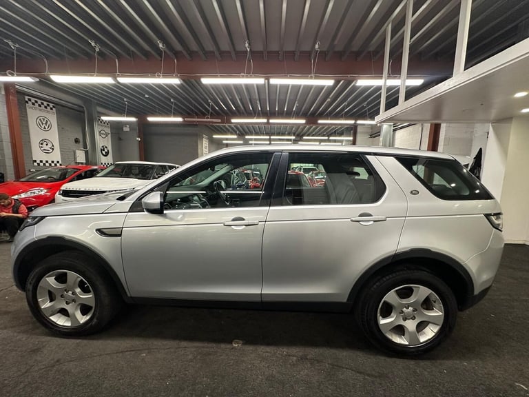 2016 Land Rover Discovery Sport 2.0 TD4 SE Tech 4WD Euro 6 (s/s) 5dr (5 Seat) ESTATE Diesel Manual