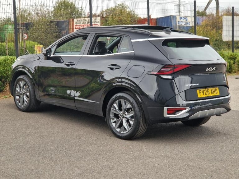 2025 Kia Sportage 1.6 H T Gdi Gt Line S Suv 5dr Petrol Hybrid Auto Euro 6 (s/s) (207 Bhp) ESTATE ...