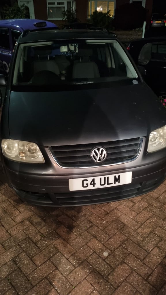 7 seater vauxswagen touran