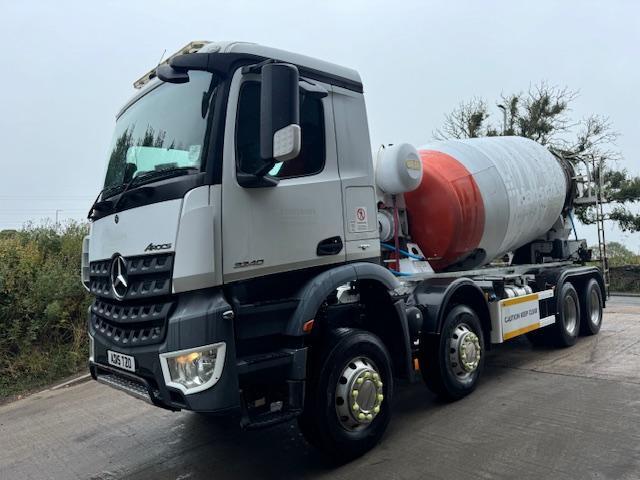 2015 15 Mercedes Arocs 3240 Euro 6 8x4 Hymix 8m3 concrete mixer