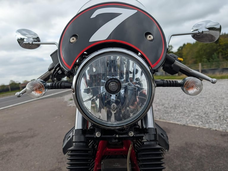 2014 MOTO GUZZI V7 RACER