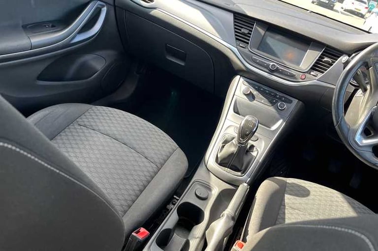 2015 Vauxhall Astra 1.4i Turbo Energy Hatchback 5dr Petrol Manual Euro 6 (125 ps) Hatchback Petro...