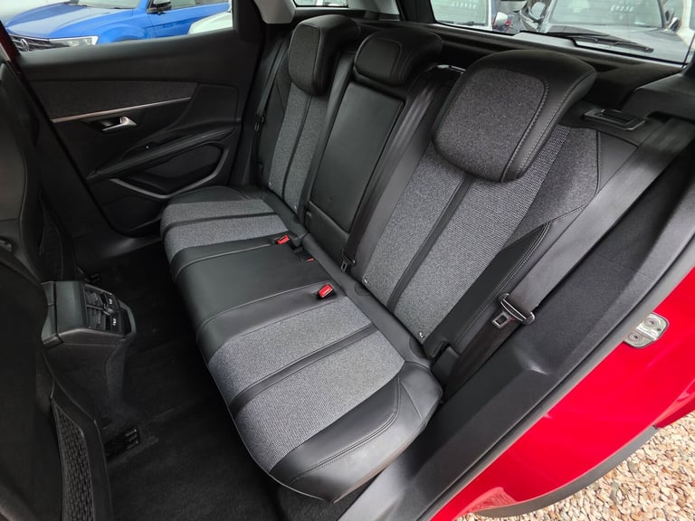 2018 Peugeot 3008 1.5 BlueHDi Allure 5dr HATCHBACK DIESEL Manual