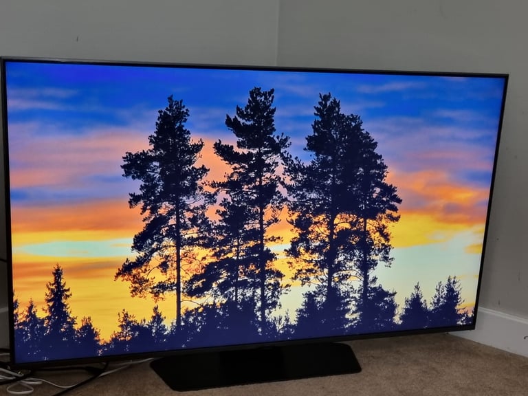 image for SAMSUNG 50&quot; QLED 4K SMART TV 