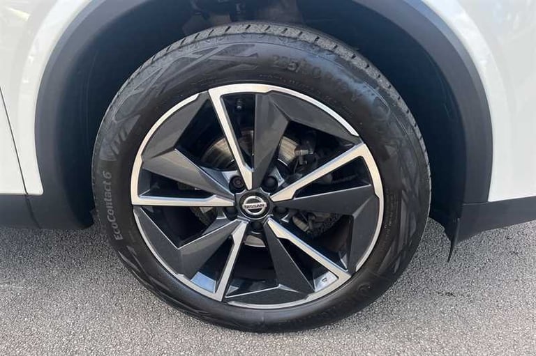 2022 Nissan Qashqai 1.3 DIG-T MH TEKNA 5DR Hatchback Petrol Manual