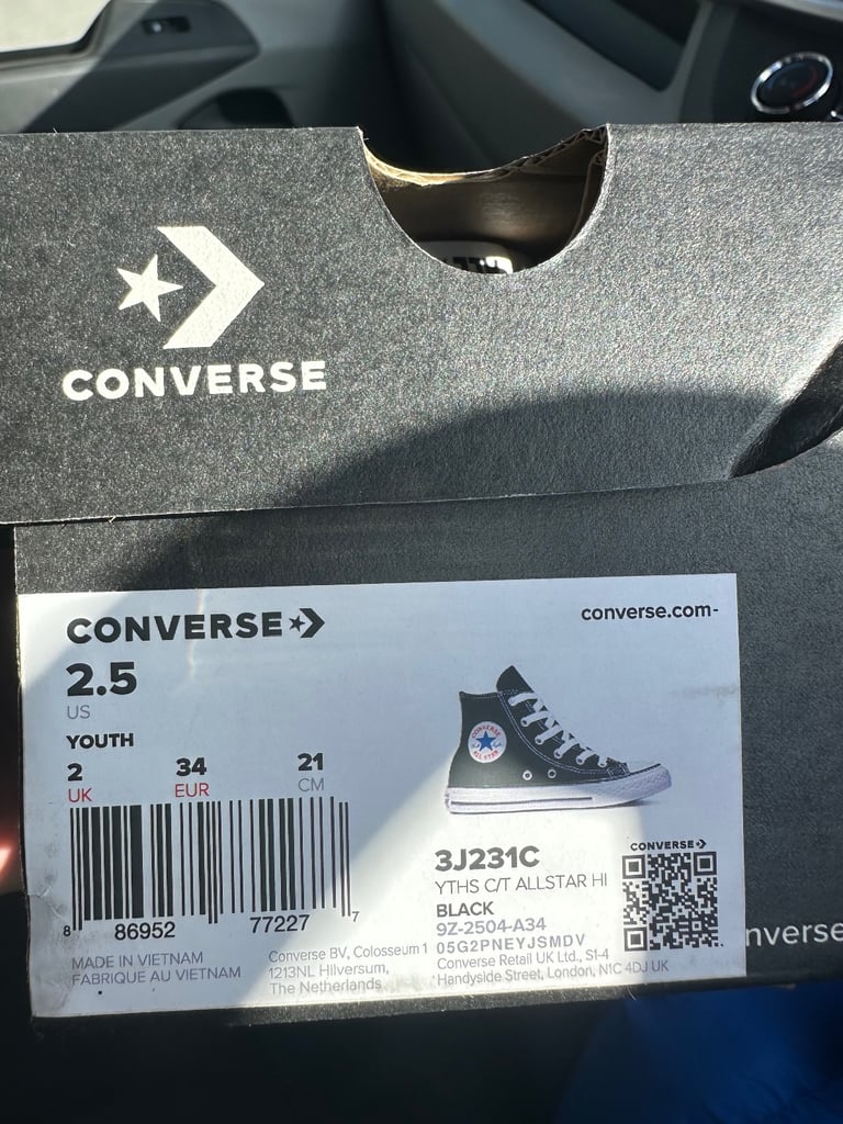 Kids converse brand new 
