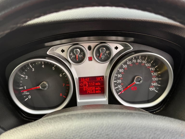 2010 Ford Focus 1.6 Zetec 5dr HATCHBACK Petrol Manual