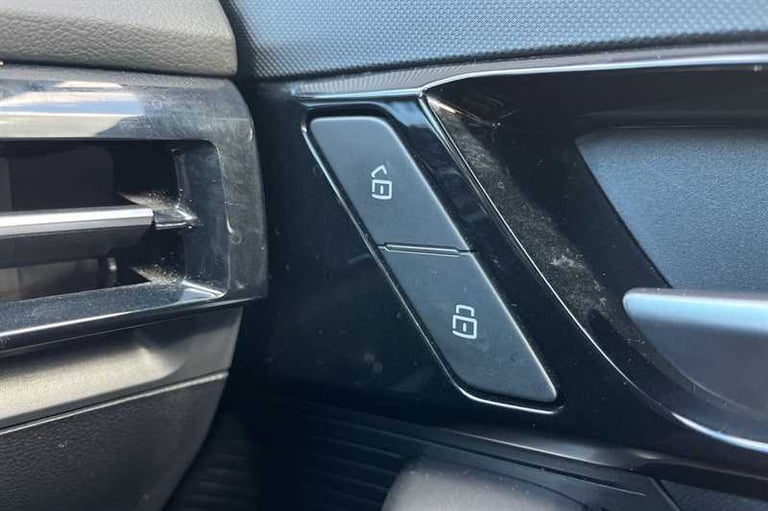 2023 MG MG4 64kWh Trophy Long Range Hatchback 5dr Electric Auto (203 ps) Hatchback Electric Autom...