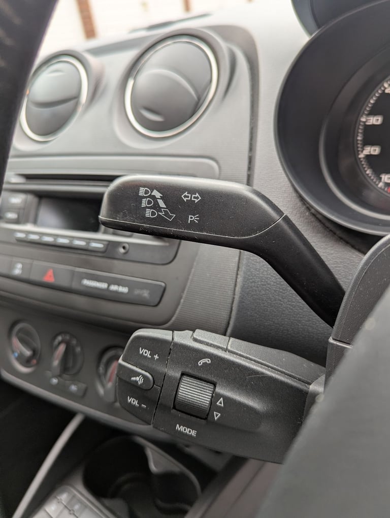 Seat, IBIZA, Hatchback, 2014, Manual, 1390 (cc), 5 doors