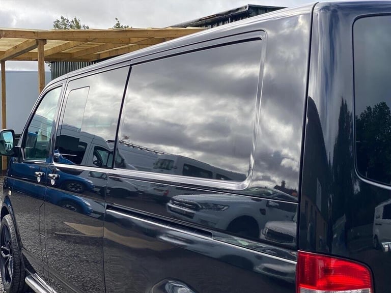 2006 Volkswagen Transporter 2.5 TDi T32 REAR LONGUE-5 BELTS-20 inch ALLOYS-PRIVATE PLATE MOTORHOM...