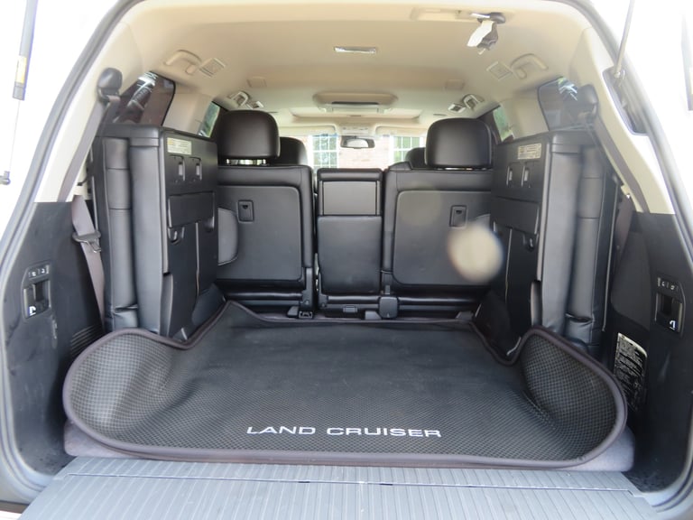 2014 Toyota Landcruiser Amazon ZX 4.6 V8 Petrol 8 Seater 4x4 Petrol Automatic