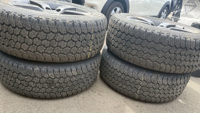Genuine Land Rover 20” Alloy Wheels Tyres Alloys 255/60/20 Goodyear Wrangler 5mm