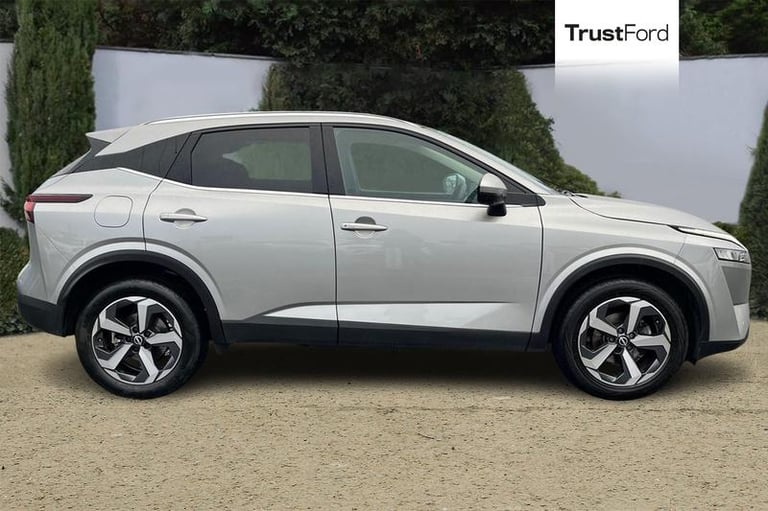 2023 Nissan Qashqai 1.3 DiG-T MH 158 N-Connecta 5dr Xtronic HATCHBACK PETROL Automatic