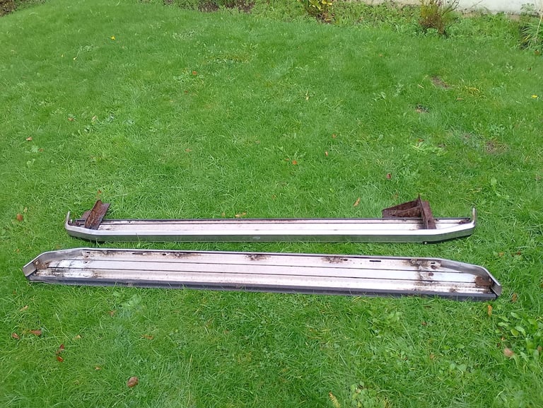 Toyota RAV4 side steps 