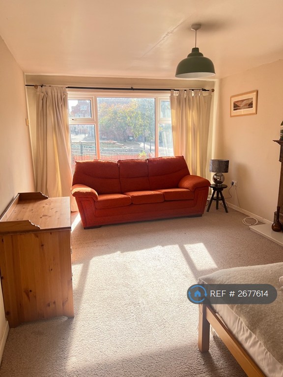 4 bedroom house in Addison, Newcastle Upon Tyne, NE6 (4 bed) (#2677614)