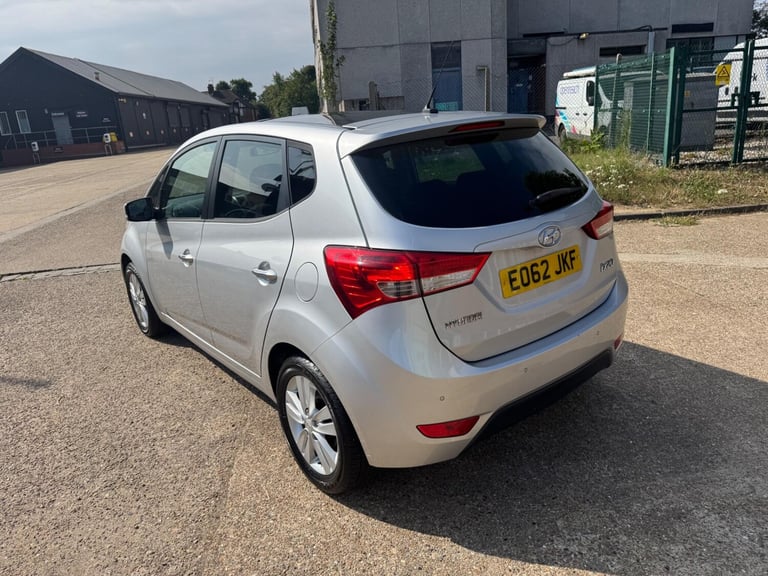 2012 Hyundai Ix20 1.6 Style Auto Euro 5 5dr MPV Petrol Automatic