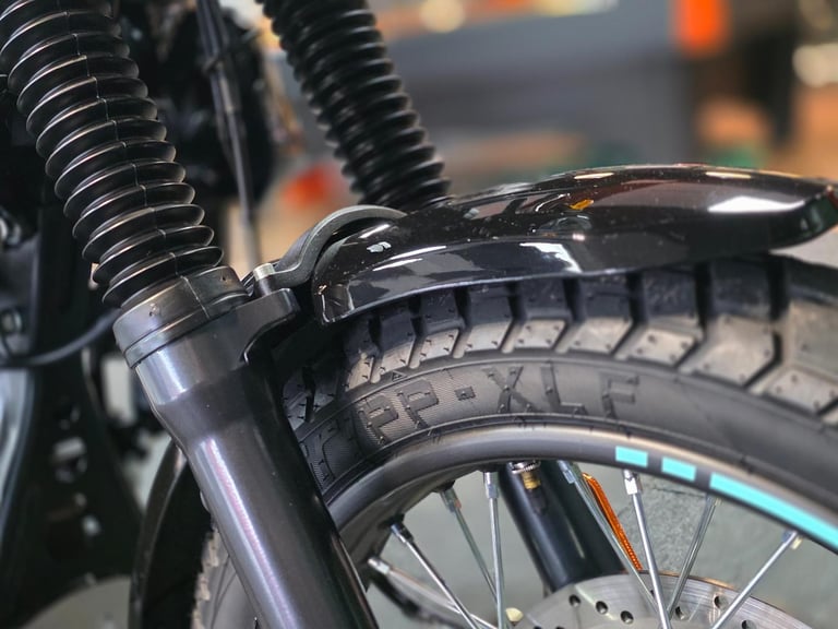 2024/74 ROYAL ENFIELD SCRAM 411 E5 HIMALAYAN 280 MILE'S 