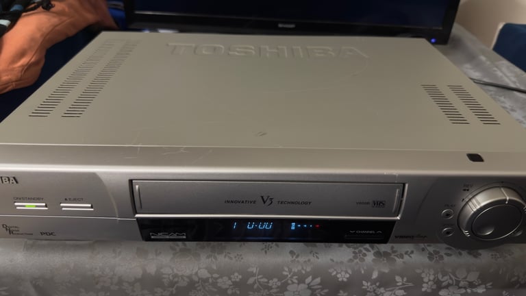 Toshiba hi spec vhs player 