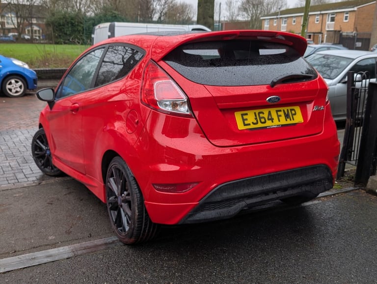 2014 Ford Fiesta 1.0 EcoBoost 140 Zetec S Red 3dr HATCHBACK Petrol Manual