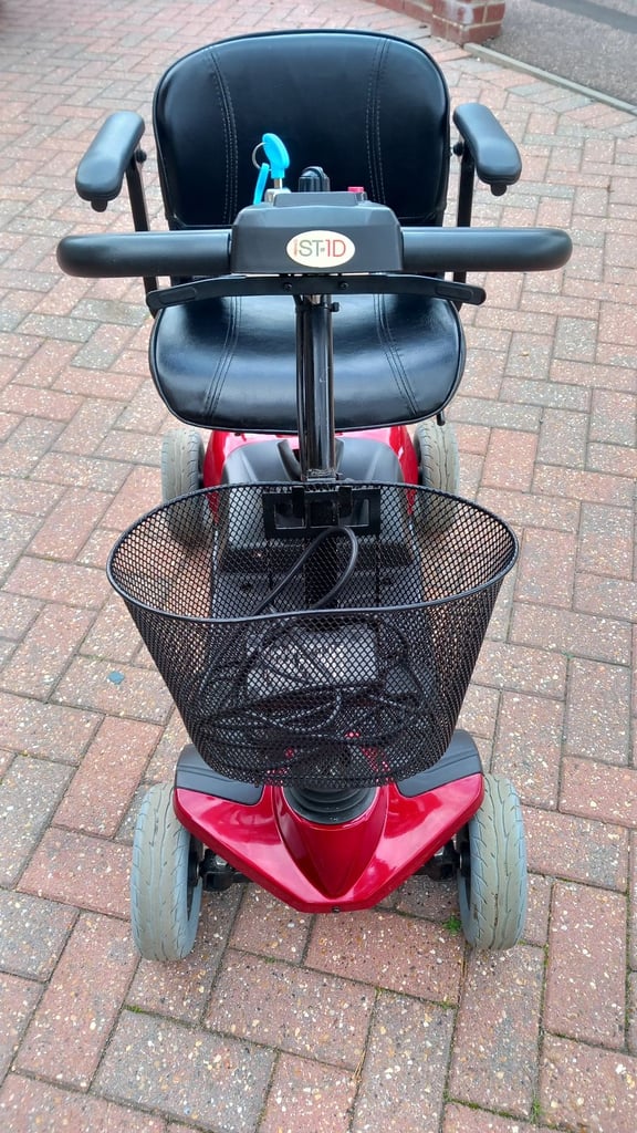 Drive strider ST1D boot scoot mobility scooter. New 15ah batteries fitted. 