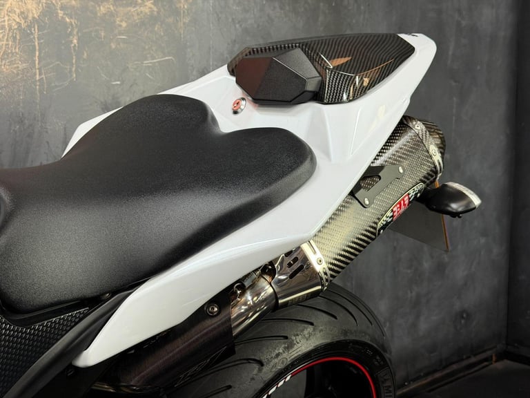 2014 Yamaha R1 1000