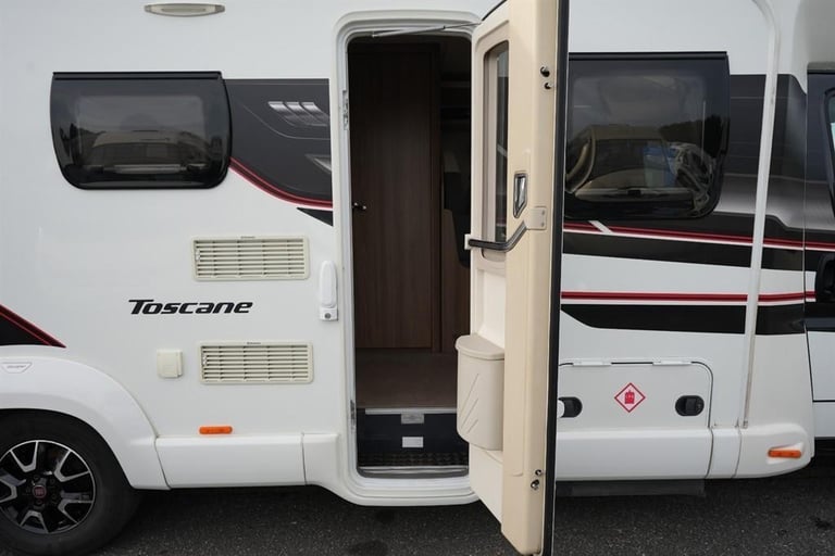 Swift TOSCANE 774 QB "LEFT HAND DRIVE" FIAT 4 BERTH 4 TRAVEL SEAT MOTORHOME