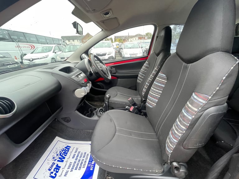 * 2013 CITROEN C1 1.0i VTR 3 DOOR + £20 ROAD TAX + IDEAL FIRST CAR * 