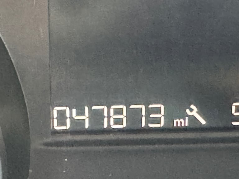 2018 Peugeot 208 1.2 PureTech Signature 5dr -  damaged repairable 