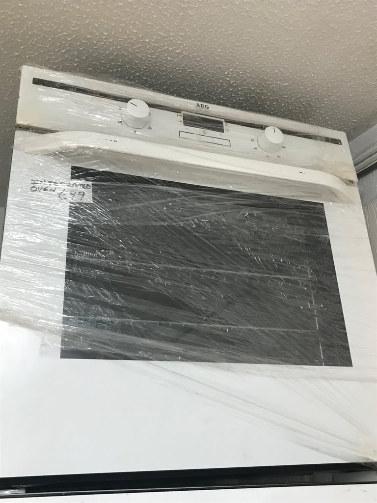AEG INTEGRATED OVEN ONLY £99