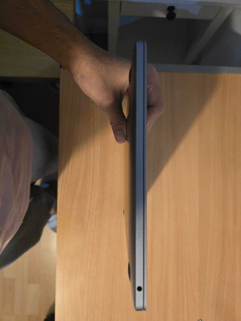 MacBook Pro 2019, 13.3 - inch, i5 processor