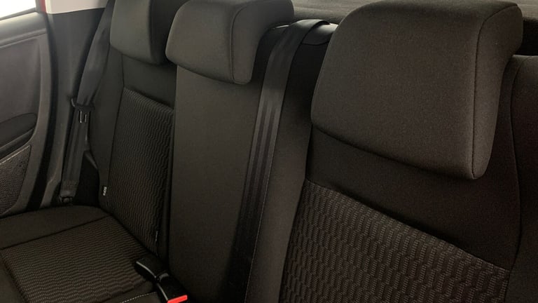 2016 Peugeot 208 1.2 PureTech XS White Hatchback 5dr Petrol Manual Euro 6 (82 ps) Hatchback Petro...