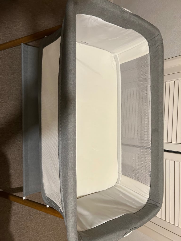 image for Babylo you & me crib 