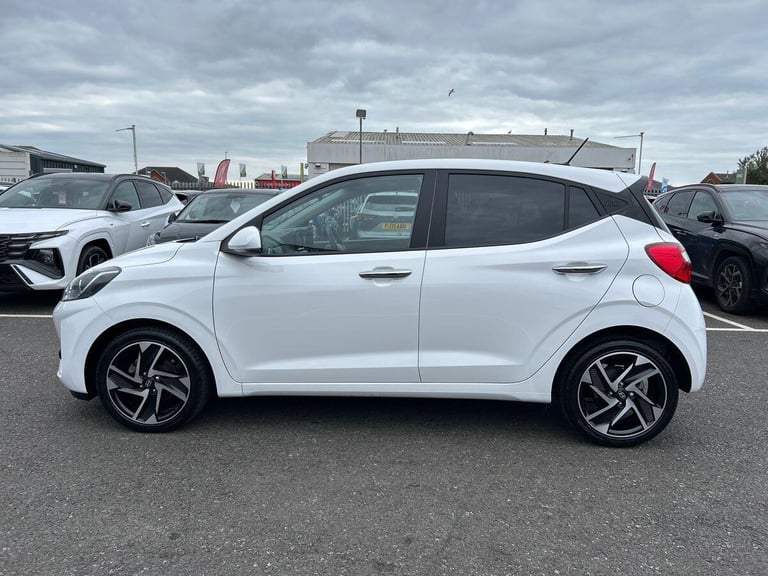 2024 Hyundai i10 1.0 Premium Hatchback 5dr Petrol Auto Euro 6 (s/s) (63 ps) Hatchback PETROL Auto...