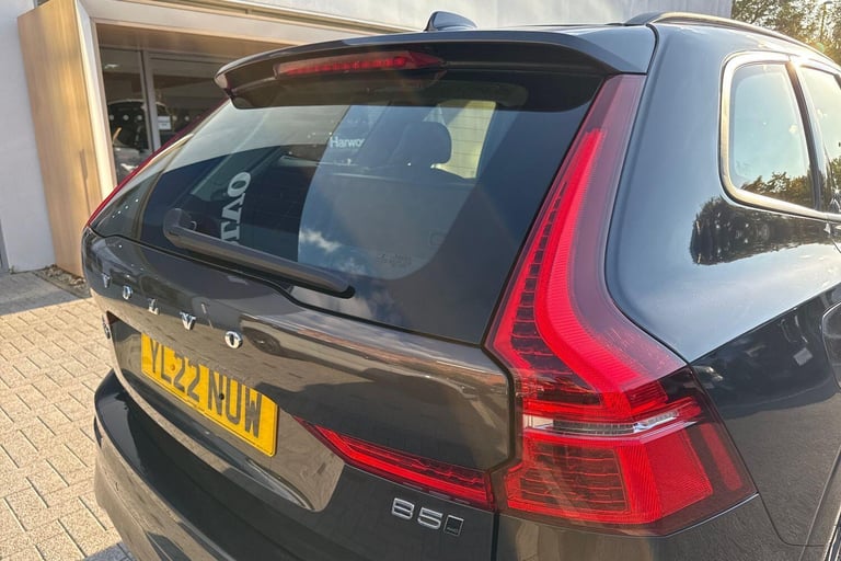 2022 Volvo XC60 2.0 B5 MHEV Core SUV 5dr Petrol Hybrid Auto AWD Euro 6 (s/s) (250 ps) ESTATE Petr...