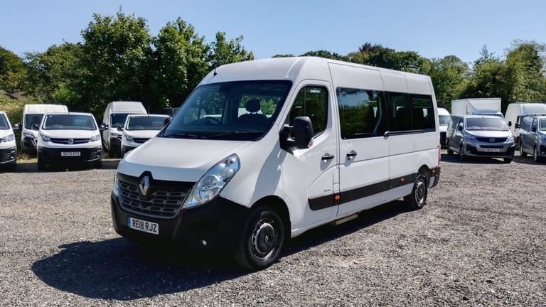 2018 Renault Master 17 SEAT MINIBUS LWB MEDIUM ROOF LM35 145 PS With 6 speed Gearbox, Auto Ligh M...