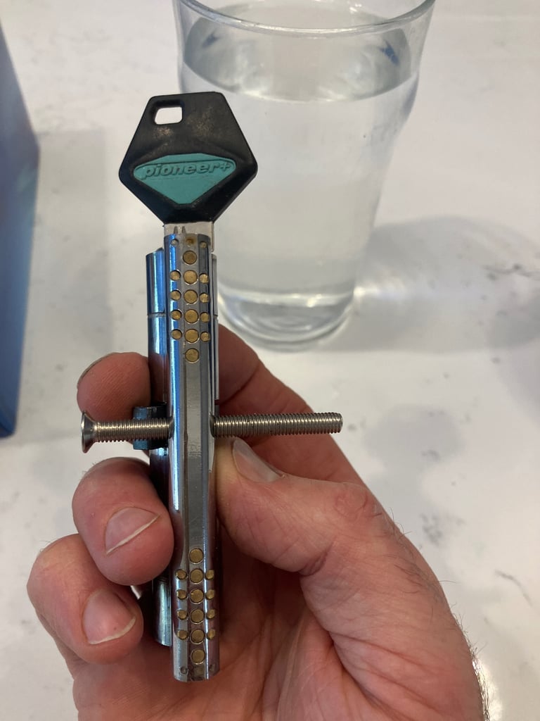 Four locks with keys for UPVC doors. 