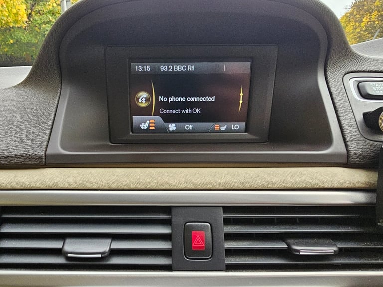 2013 Volvo V70 D2 [115] SE 5dr Powershift ESTATE Diesel Automatic