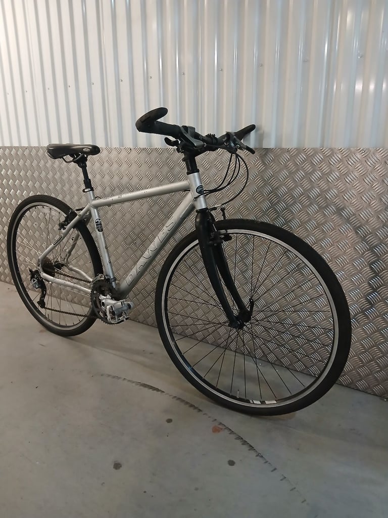 Men dawes discovery 601 hybrid bike 