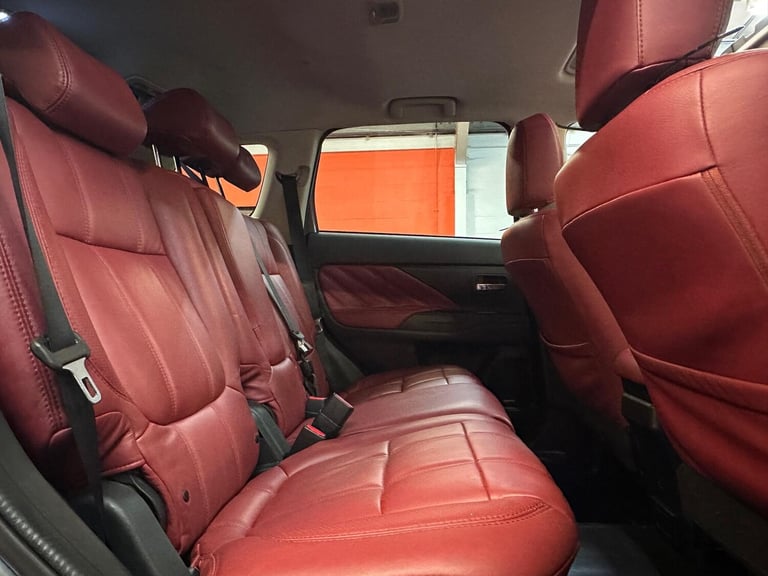  Mitsubishi Outlander 2.0h 12kWh GX5h CVT 4WD Euro 6 (s/s) 5dr Petrol/Electric Hybrid Automatic