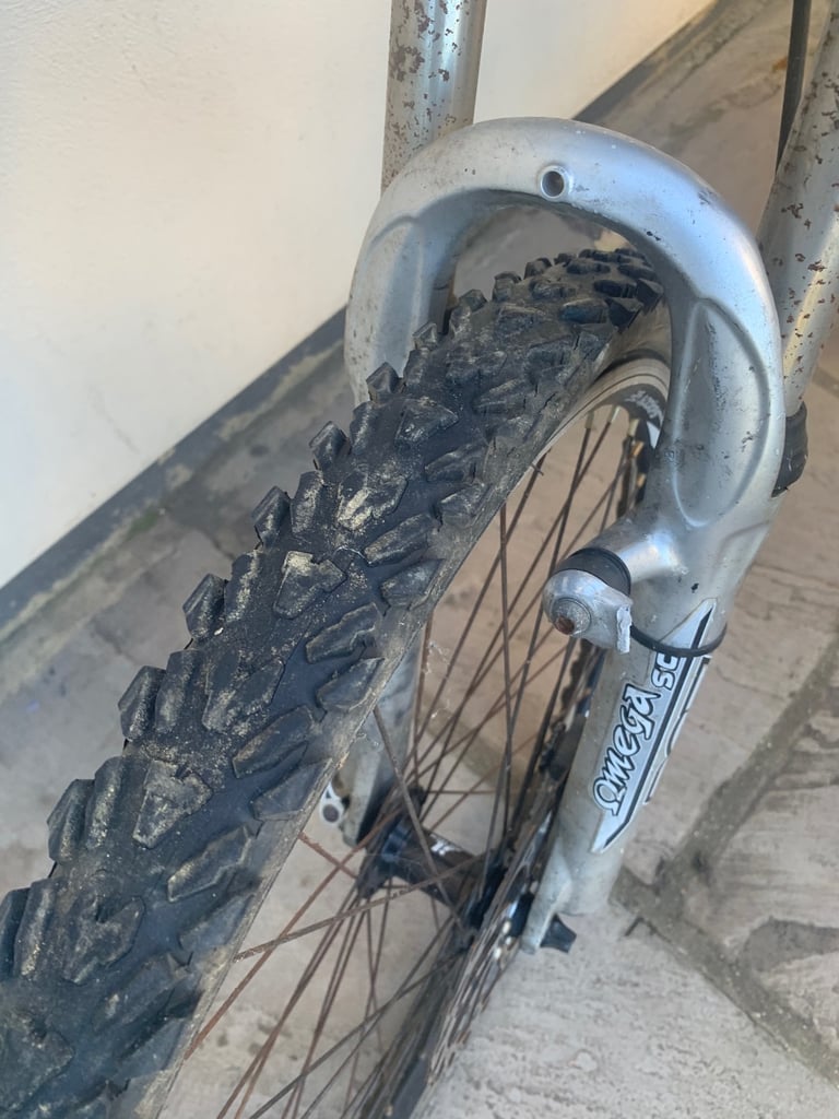 GT aggressor mountain bike