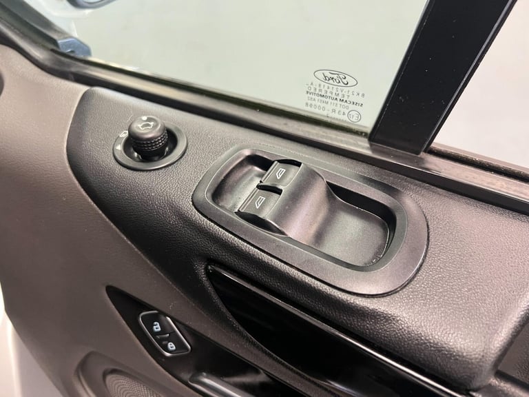 2022 Ford Transit Custom 2.0 300 EcoBlue Limited L2 H1 Euro 6 (s/s) 5dr Panel Van Diesel Manual