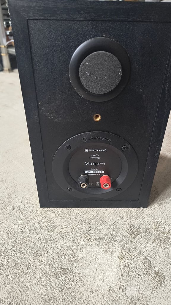 Monitor Audio Bookshelf Speakers - Audiophile quality 