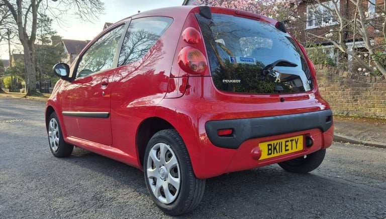 Tiny mileage - 2011 - Peugeot 107 URBAN 1.0 Petrol Manual 3 door