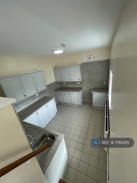 4 bedroom house in Rhondda Street, Swansea, SA1 (4 bed) (#1760215)