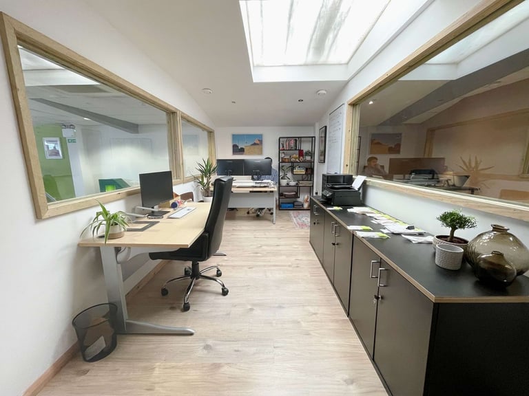 Creative Space | Workspace | Beauty Room | Office | Commercial Unit In Hackney East London E9