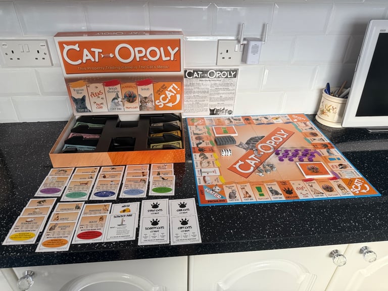 American Cat-Opoly Board Game. The Property Trading Game like Monopoly. Good Condition