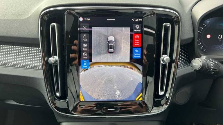 2025 Volvo EX40 185kW Extended Range Ultra 78kWh 5dr Auto Estate Electric Automatic